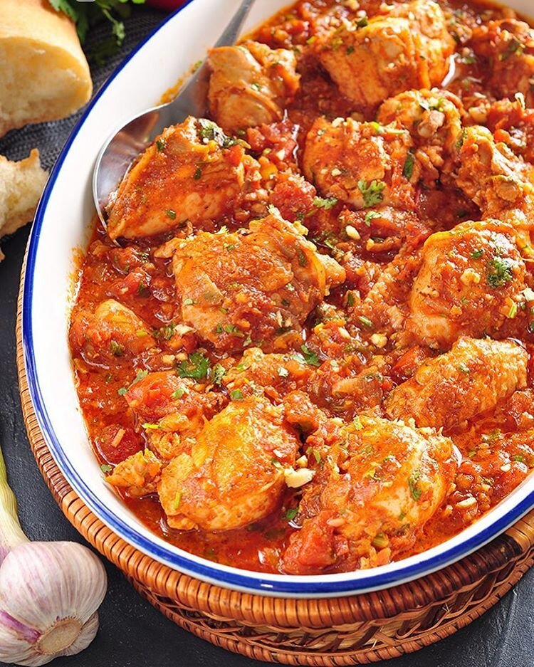 Рецепт вкусного чахохбили из куриного филе.