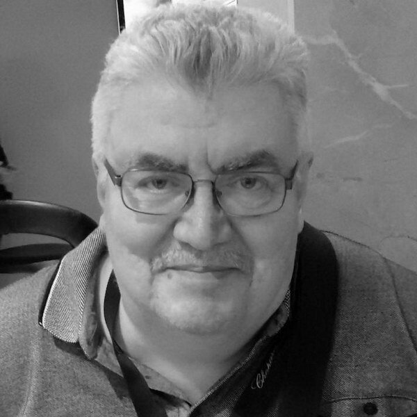     Скончался российский режиссер и кинокритик Андрей Шемякин