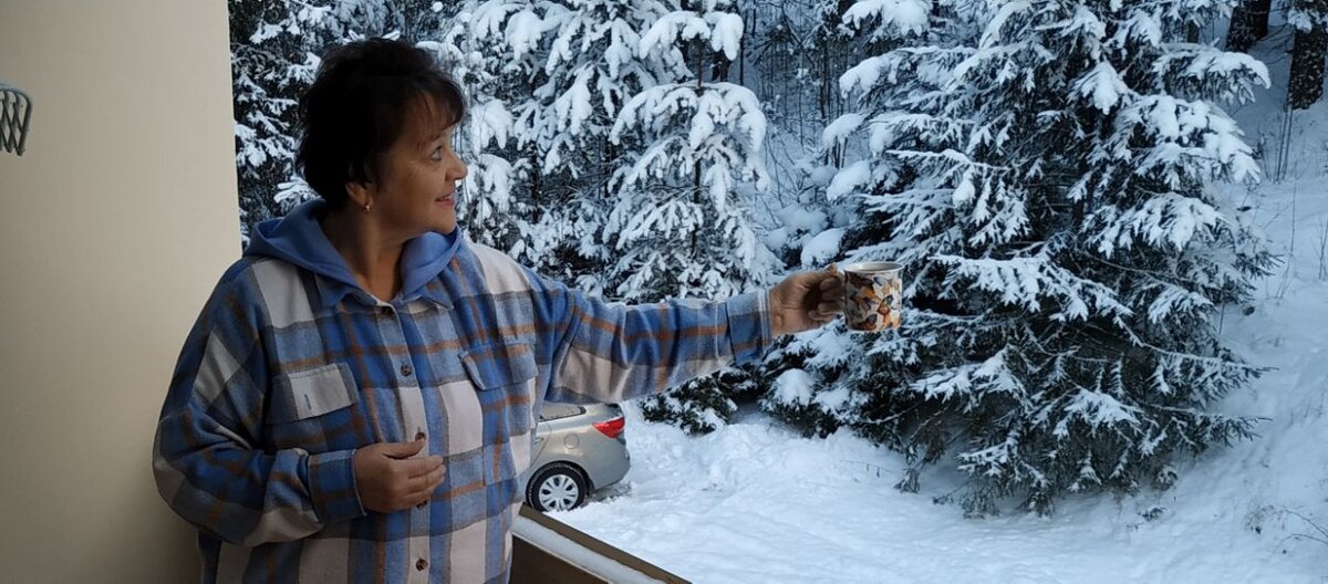 Такой вид был с нашего номера в санатории. 