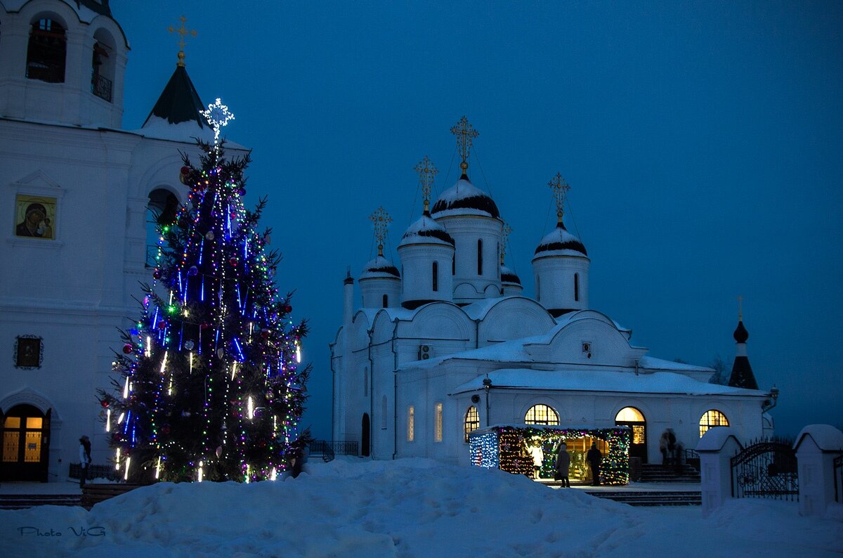 Муром в январе. Спасо Преображенский монастырь Муром зима. Спасо-Преображенский монастырь Муром зимой. Спасо-Преображенский мужской монастырь Муром. Муром вечер монастырь.