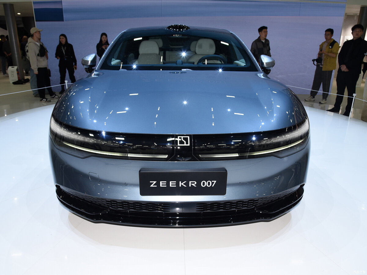 Zeekr 007