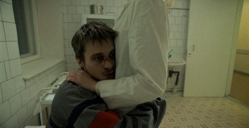 Кадр из 5-й серии сериала «Слово пацана. Кровь на асфальте»