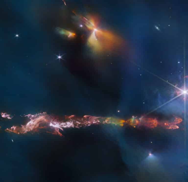    Объект Хербига — Аро HH 797 / © ESA / Webb, NASA & CSA, T. Ray (Dublin Institute for Advanced Studies)