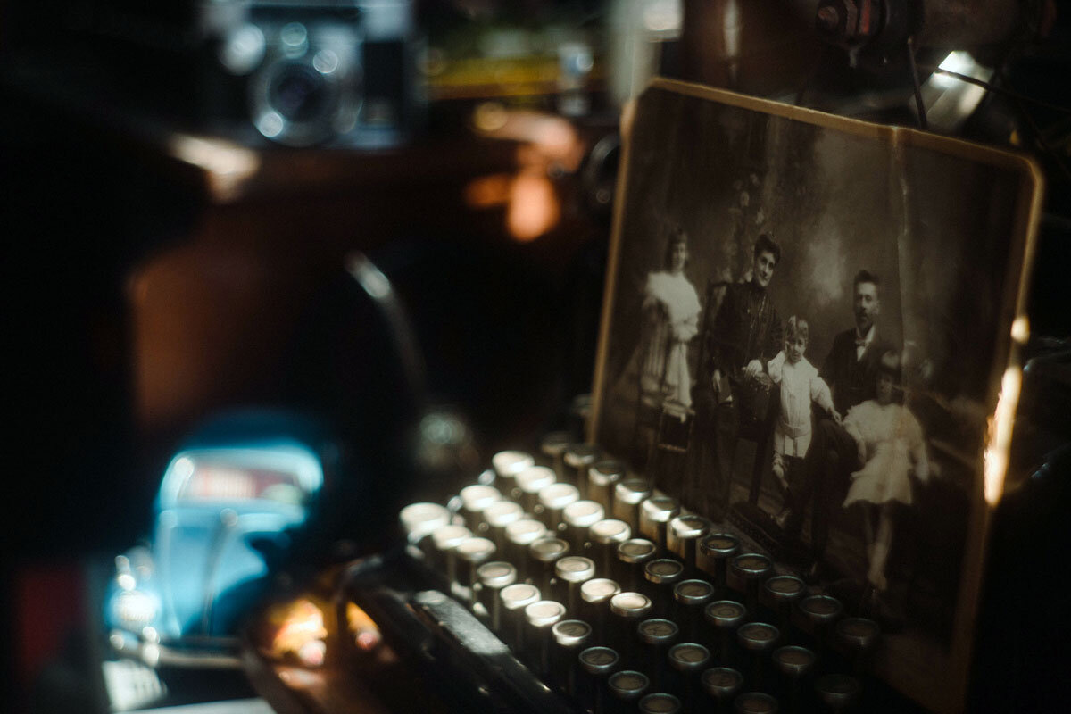 На своих родителях ребёнок готовится к взаимодействию с другими людьми 