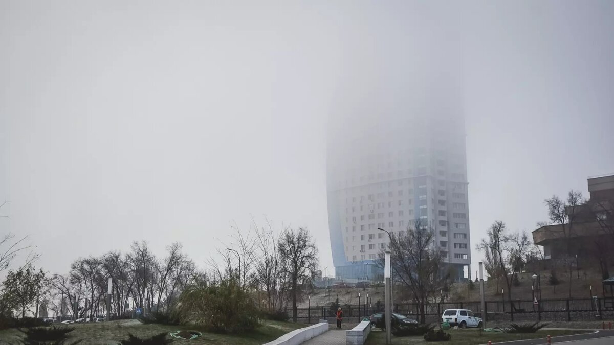     Сильный туман повлиял 29 ноября на работу аэропорта Волгограда. Несколько самолетов не смогли приземлиться в воздушной гавани.