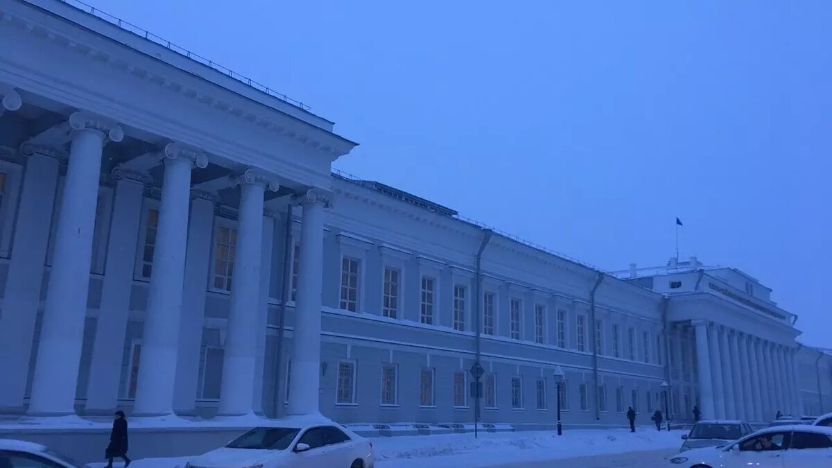     Управление федеральной антимонопольной службы провело внеплановую проверку контрактов Казанского федерального университета. Оказалось, что вуз заключал контракты с одними и теми же компаниями.