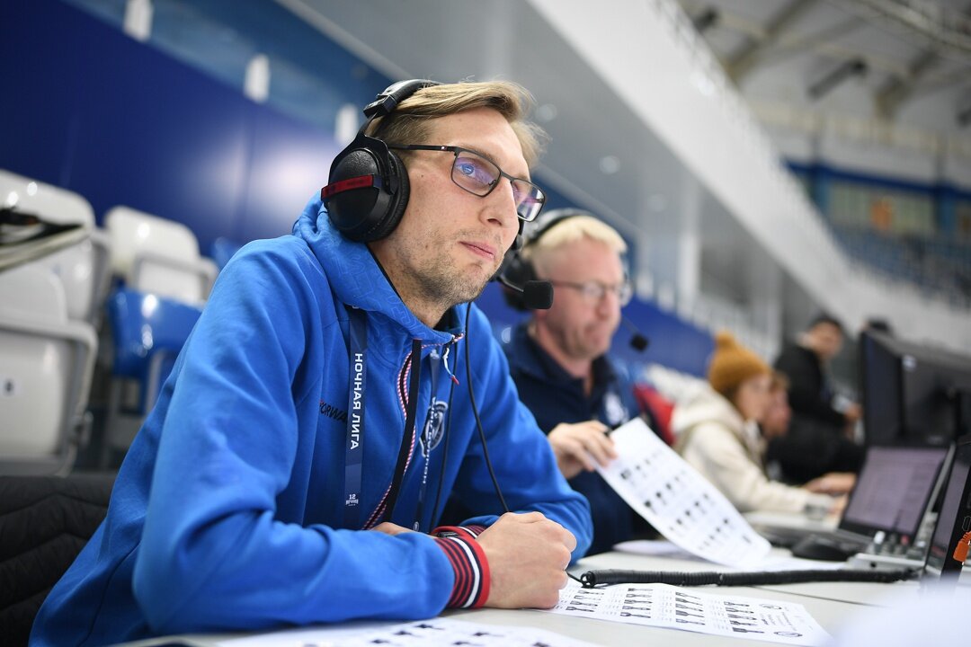 Начинающий комментатор. Футбольный комментатор. Начинающий комментатор. Начинающий комментатор. Начинающий комментатор.