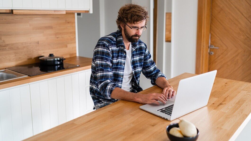    Югорчан предупреждают о мошенничестве в соцсетях и мессенджерах