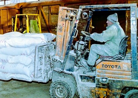    Словакия продлила и расширила запрет на ввоз украинской сельхозпродукции