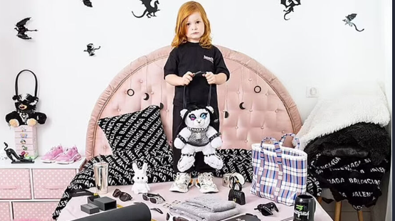 Реклама Баленсиага с детьми и элементами для взрослых