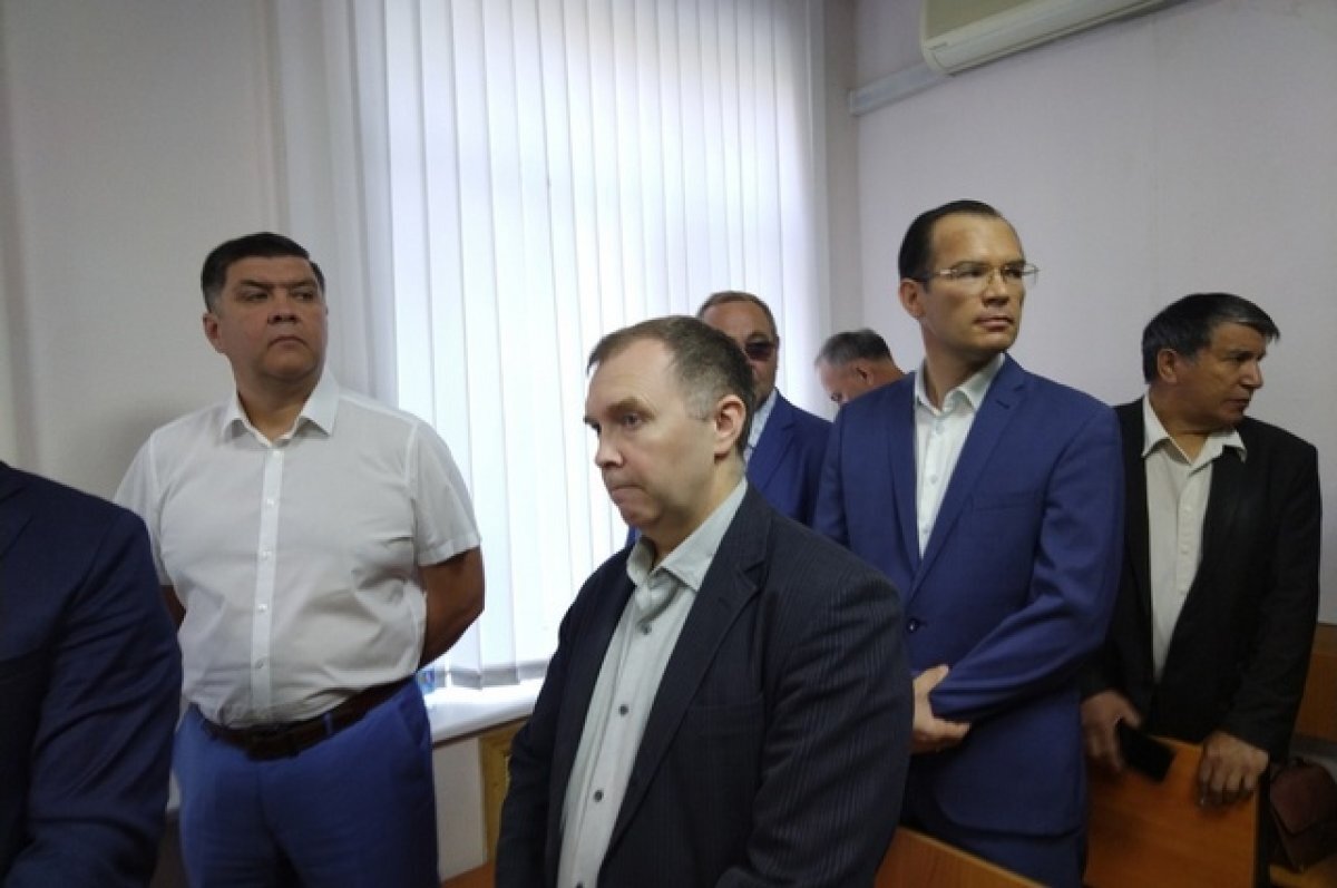    Хабиров обещал найти работу двум осужденным экс-министрам Башкирии