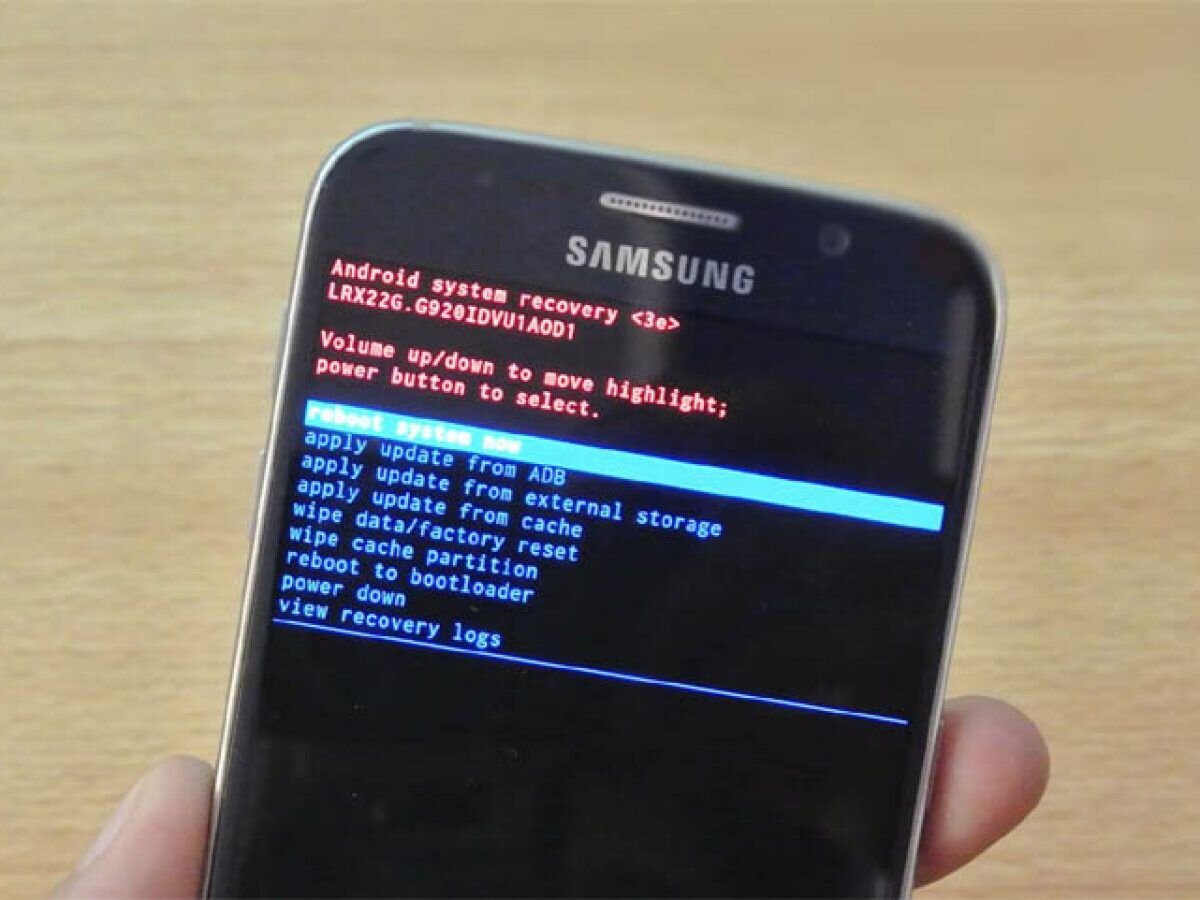 Что делать, если после обновления телефон Samsung не включается?