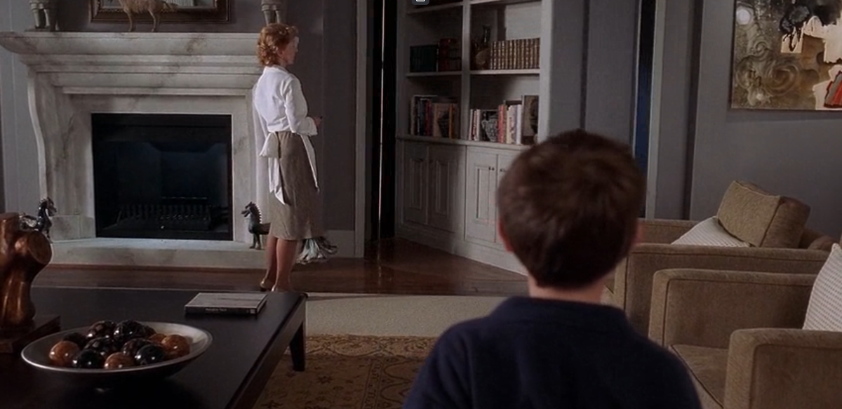 Кадр из фильма "Один дома 4"