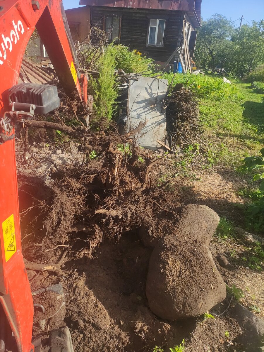 И такие камни достаю и перемещаю