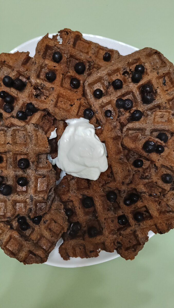 Морковно-смородино-ореховые вафли.