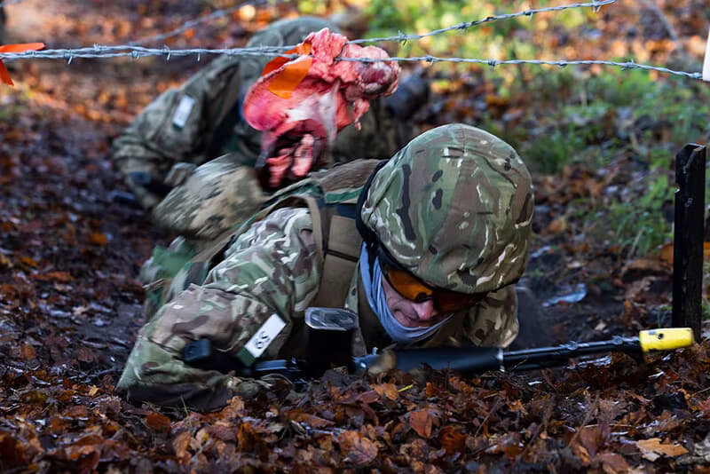    Шведская кронпринцесса проводила украинских солдат на смерть