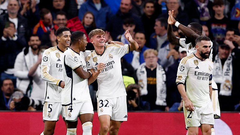    Игроки «Реала» радуются победе над «Наполи». Reuters