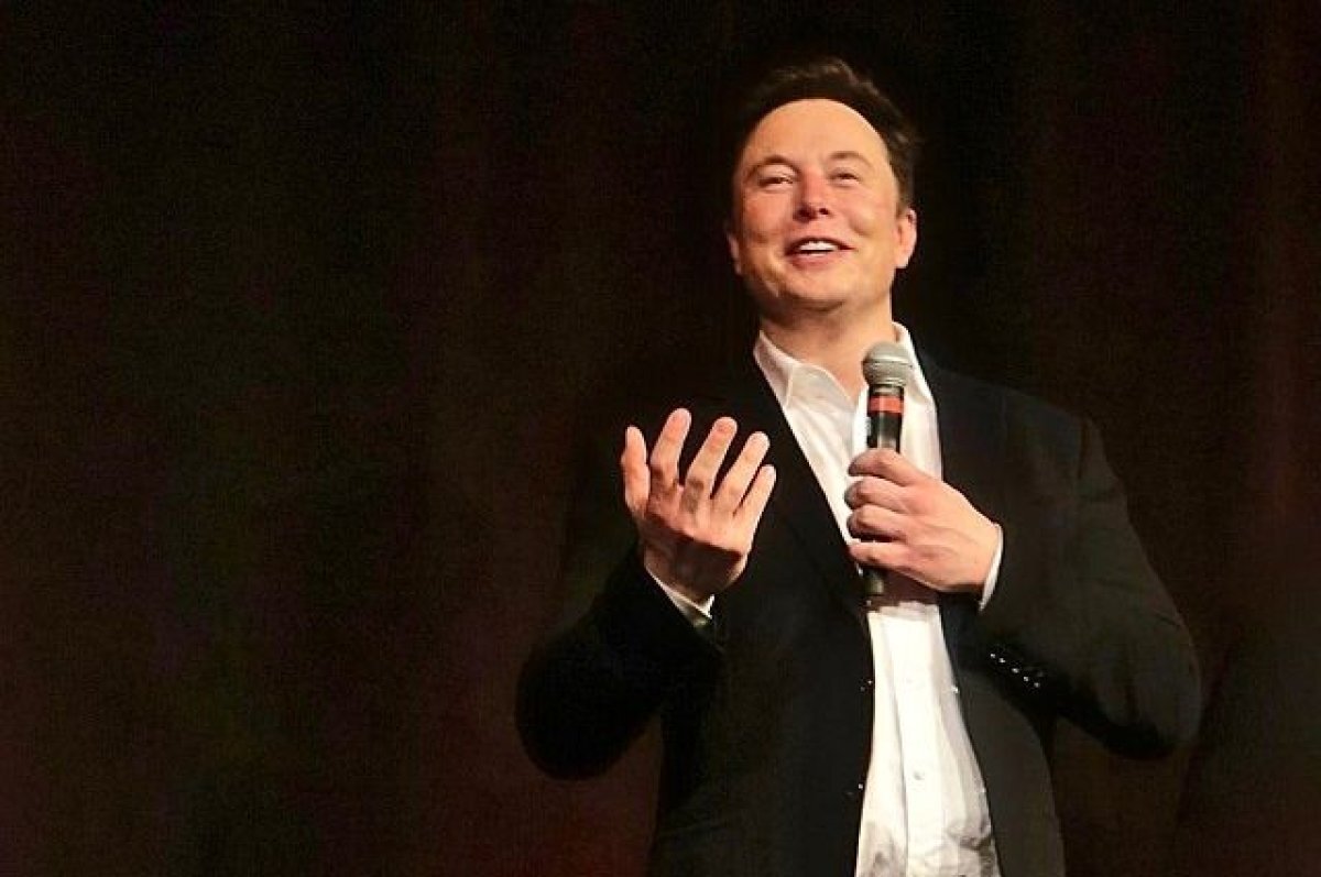    Маск заявил, что не будет голосовать за Байдена на выборах в США
