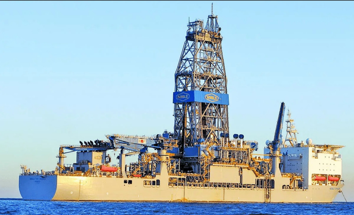 Нефтеразведовательное судно компании ExxonMobil у берегов Гайаны 