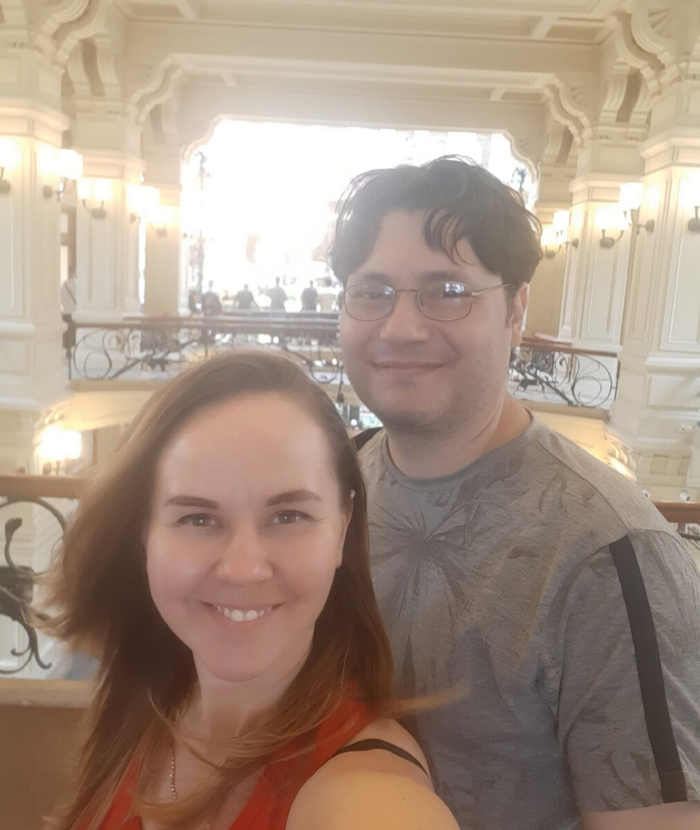 Элио и я. Москва. ЦУМ. Лето 2023 года.