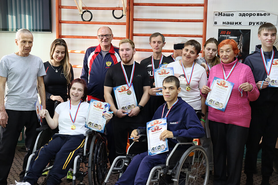 Участники специальных игр для людей с ограниченными возможностями здоровья