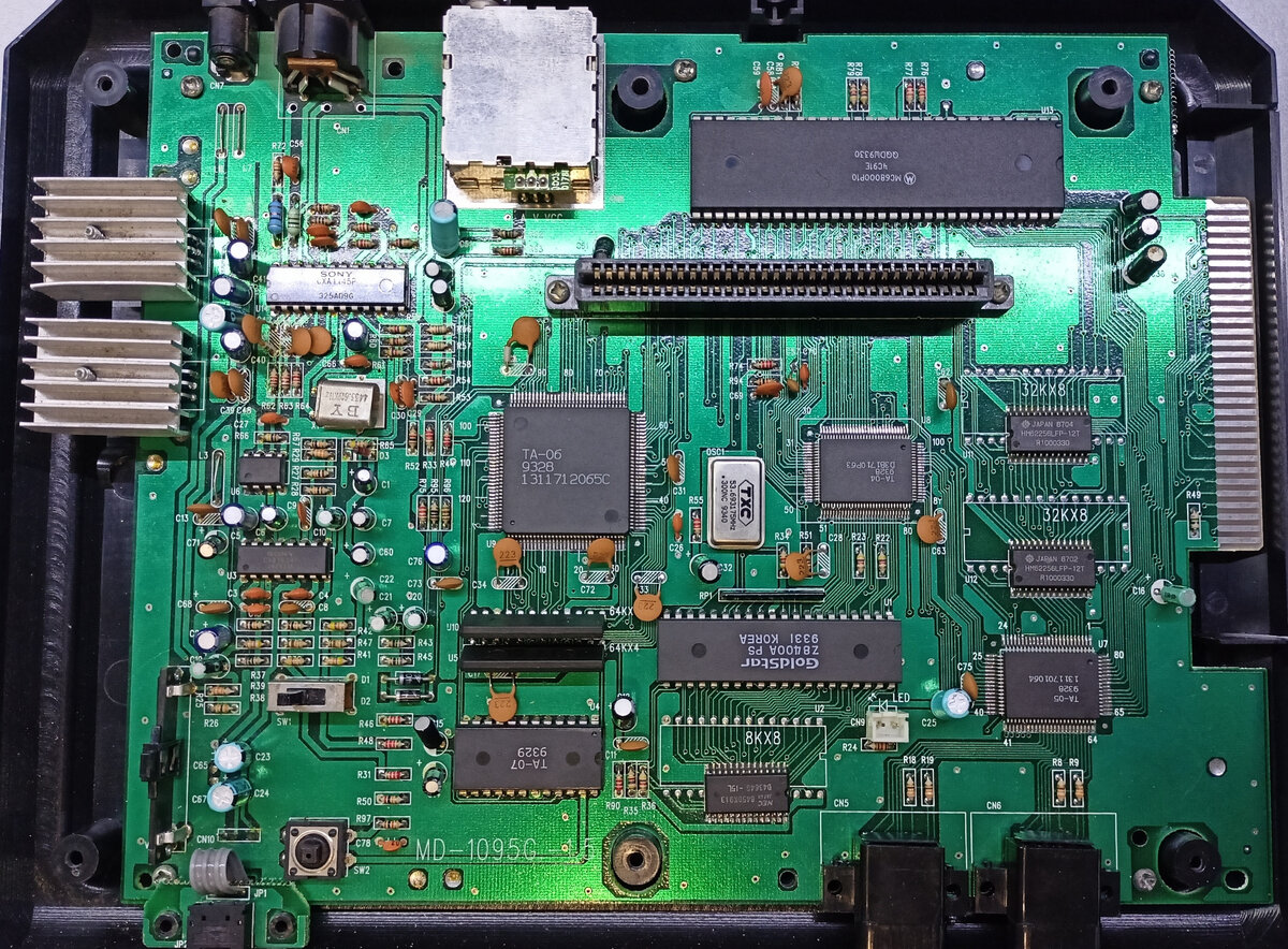 Ранние клоны были с гигантскими платами.