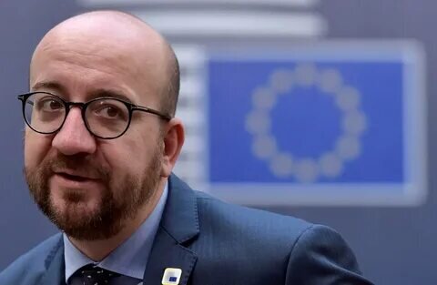 Характер нордический, в связях, порочащих его не замечен, свято следует установкам своего предшественника, кого? Правильно – Дональда Туска.