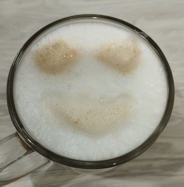 Улыбнись. Хорошего дня!