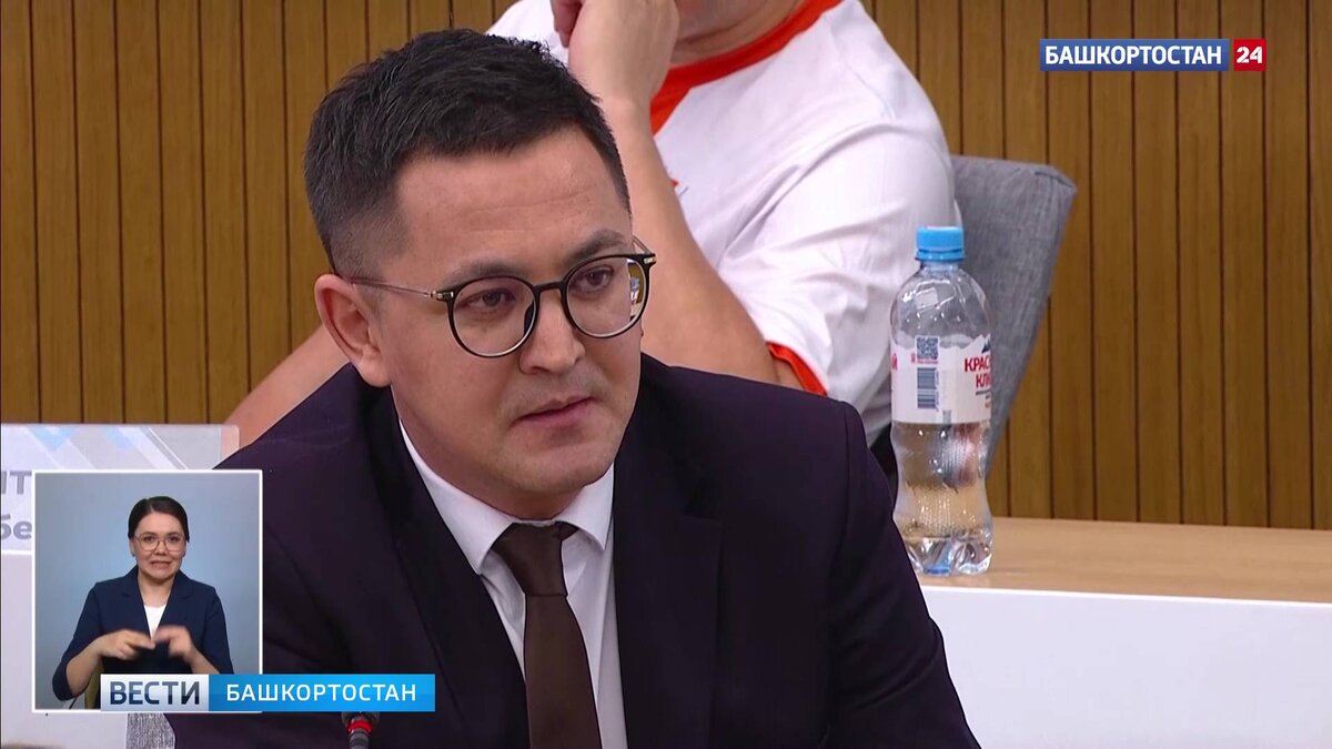    Радий Хабиров на прямой линии ответил на вопросы редактора “Радио России – Башкортостан” Галимьяна Ибатуллина