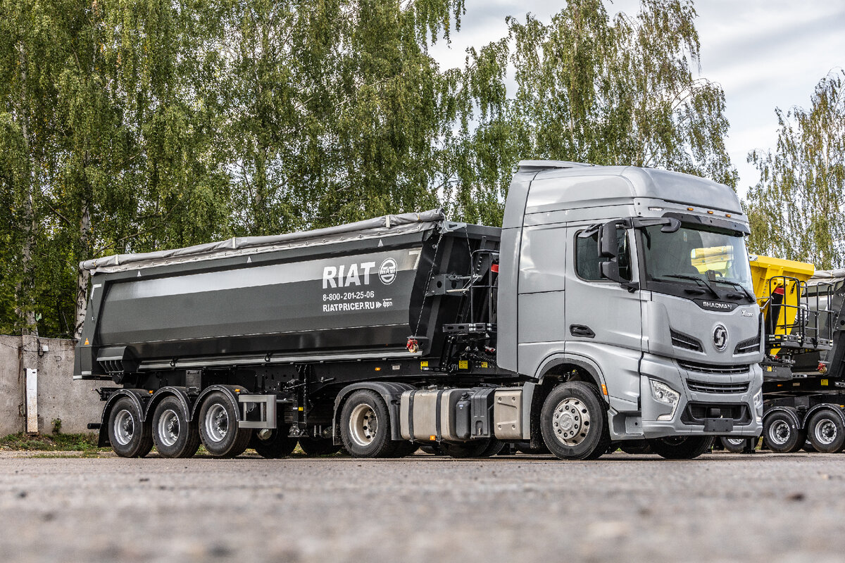 Полуприцепы ОАО "РИАТ".