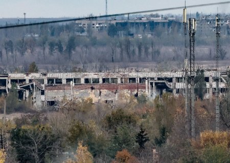    ВС РФ закрепляются в промзоне Авдеевки и расширяют зону контроля к северу от неё