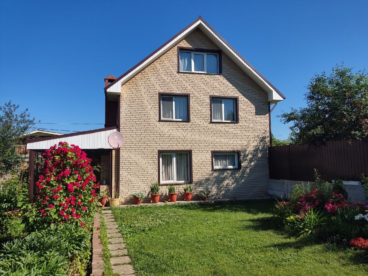 Вид на дом с южной стороны