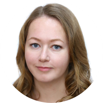 «У каждого трудоспособного члена семьи должны быть доходы от трудовой деятельности в расчетном периоде  - хотя бы за 1 месяц расчетного периода - или объективные причины их отсутствия: учеба на очном отделении, служба в армии, уход за ребенком до 3 лет, уход за лицом старше 80 лет, длительная болезнь и другие (продолжительностью не менее 10 месяцев в расчетном периоде). Кроме того, если заявитель - единственный родитель несовершеннолетнего ребенка, получает пенсию или у него многодетная семья - это тоже считается уважительной причиной отсутствия зарплаты», - поясняет руководитель группы по взаимодействию со средствами массовой информации Отделения СФР по Ульяновской области Марина Савина.