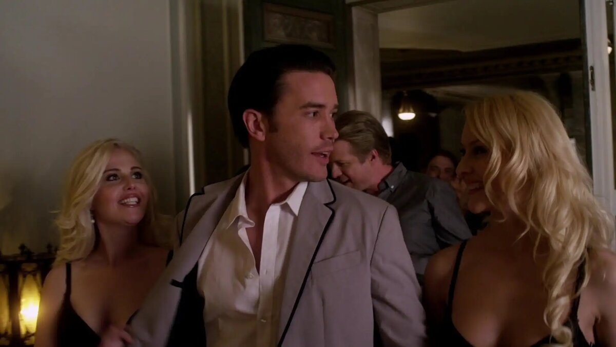 Кадр из фильм Сука любовь