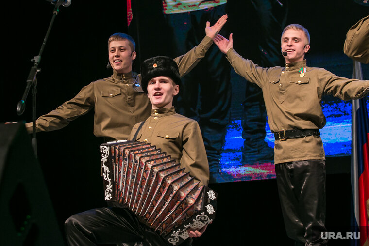    Свердловские артисты регулярно бывают на СВО и выступают перед солдатами (архивное фото)