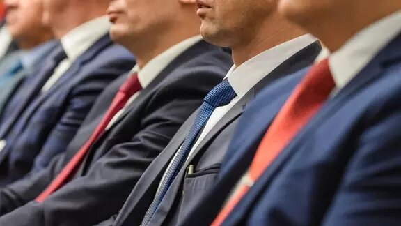    По итогам работы в октябре и ноябре 2023 года глава Ханты-Мансийска Максим Ряшин вошел в первую десятку национального рейтинга мэров.