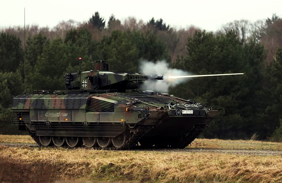 Стало известно, что проблемы с программным обеспечением задерживают модернизацию немецкой боевой машины Puma. Об этом сообщили в минобороны Германии.