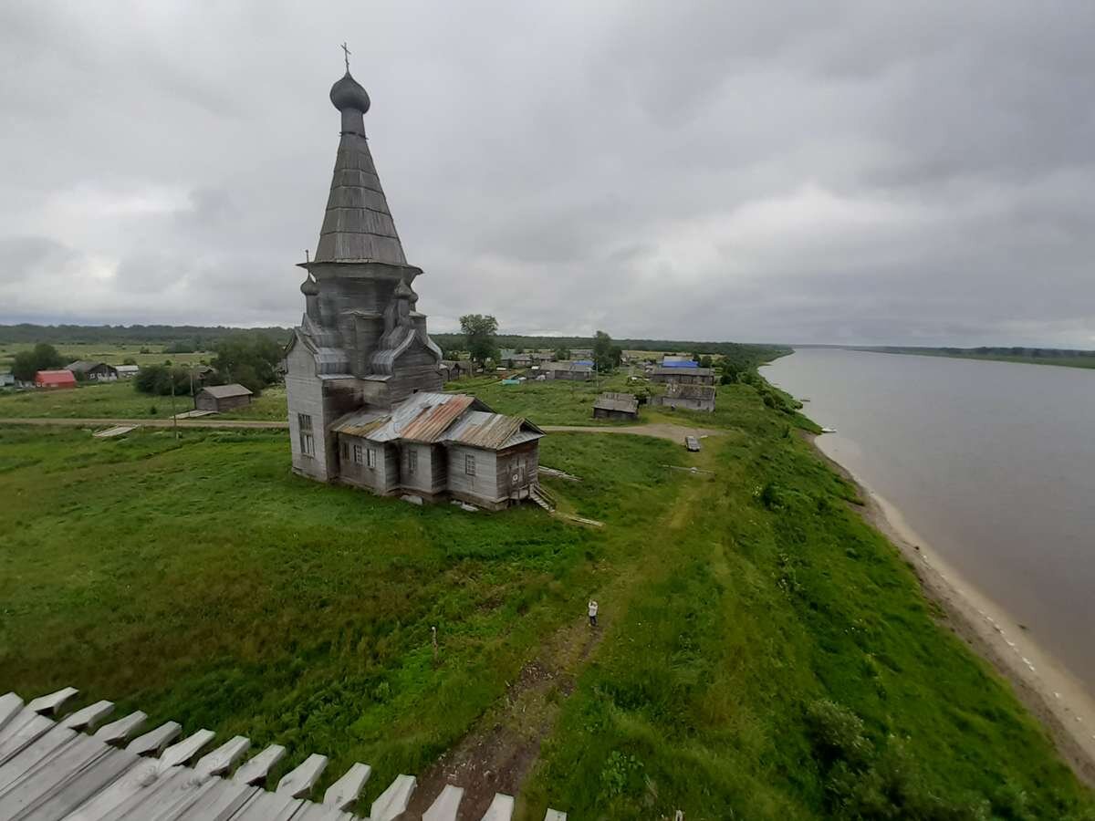 Свято Троицкий храм Онега