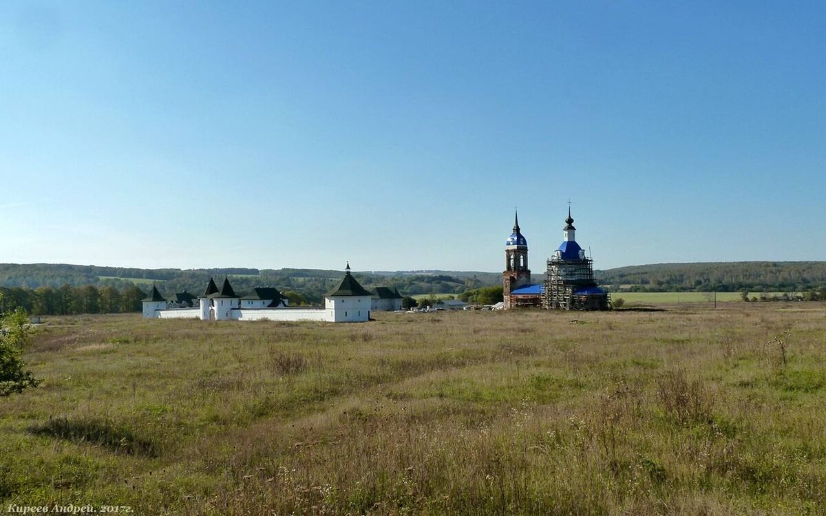    Возмущение местных жителей не помешало орловским властям начать организацию свалки в бывшем поместье Шереметьевых Фото из группы ВК «Орловская походная группировка»