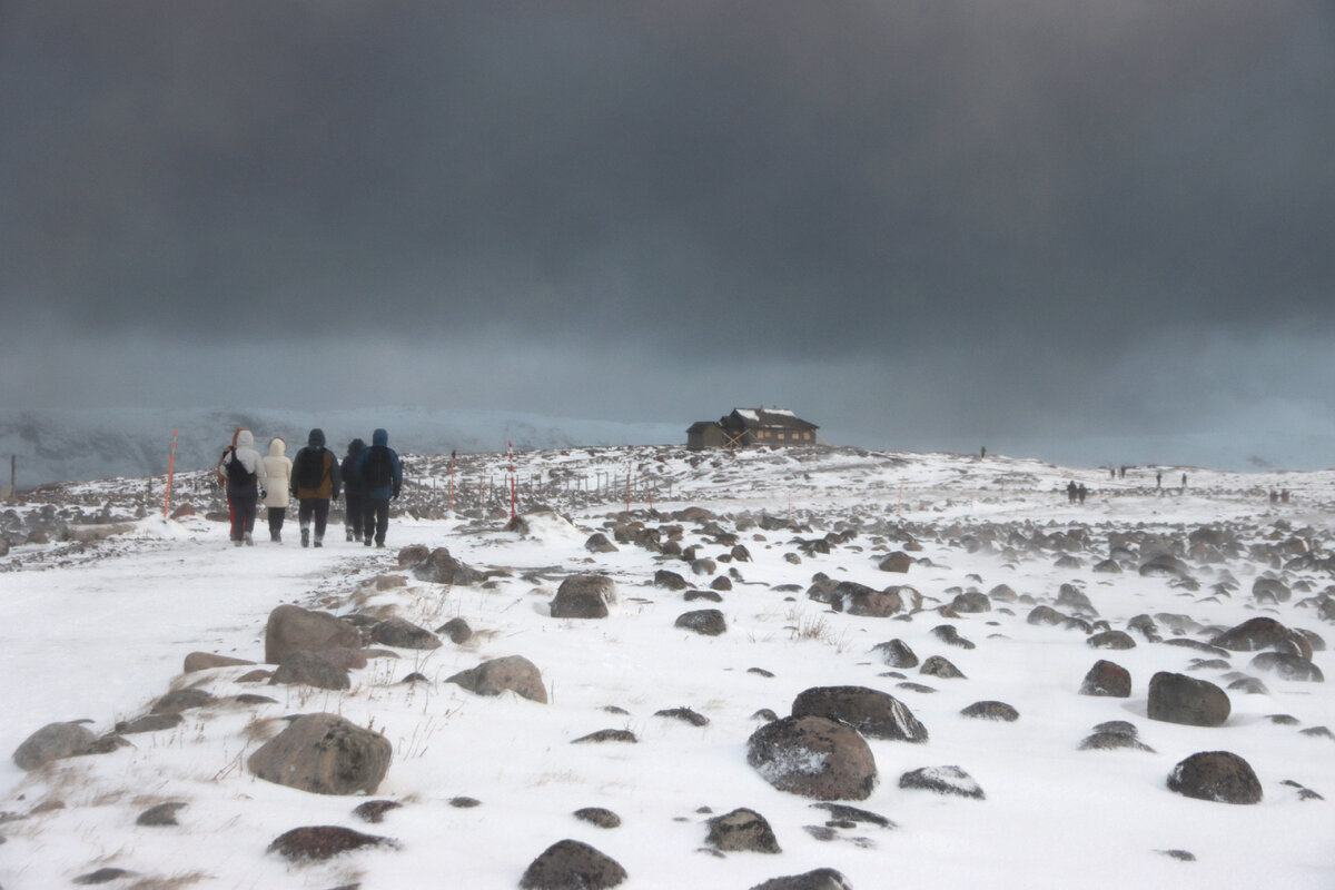 То ветер подует, то светит солнышко 