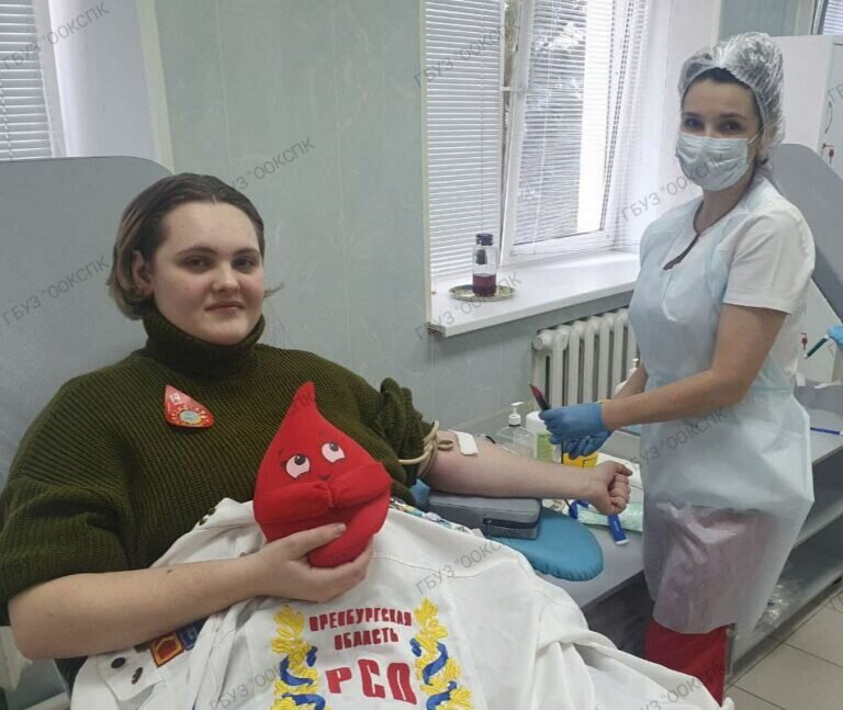    Студенты-доноры Оренбуржья в эти дни сдают кровь в Орске и Бузулуке Белов Михаил Александрович