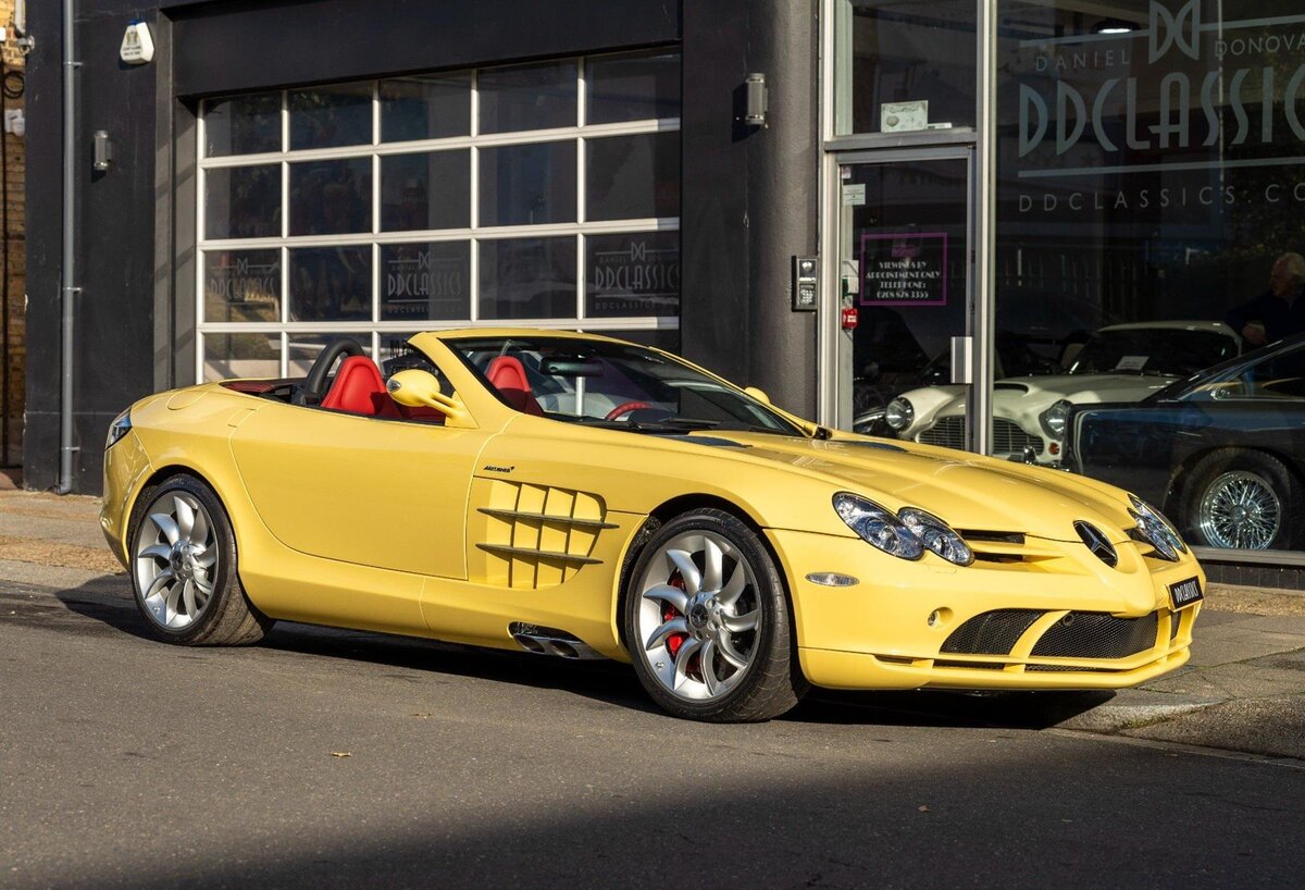 Родстер Mercedes-Benz SLR McLaren с пробегом 98 км выставлен на продажу |  All About Auto | Дзен