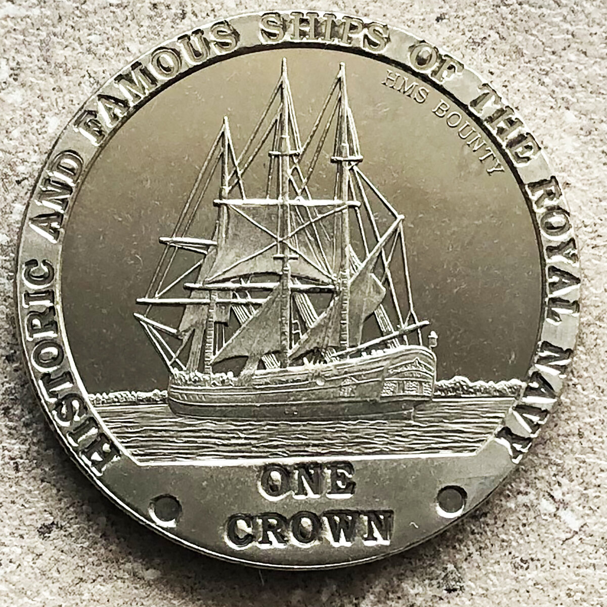 Тристан да Кунья  1 крона 2008 корабль Bounty. Фото автора. 