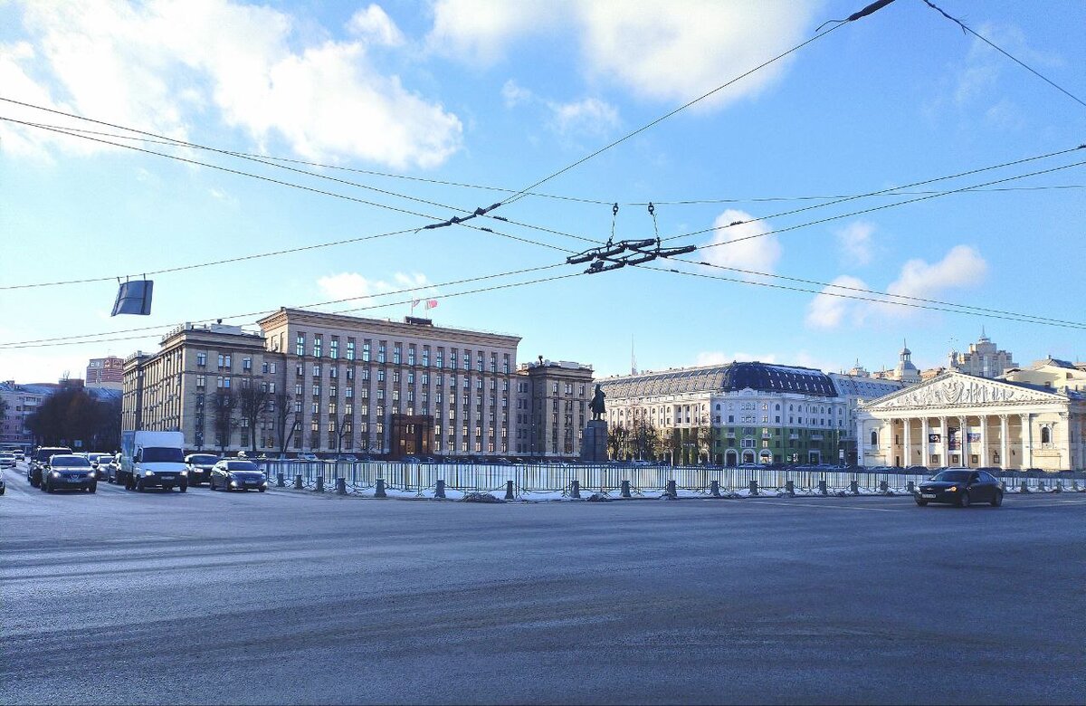 Доступ на площадь Ленина в Воронеже закрыли в связи с подготовкой к Новому  году | Горком36 | Воронеж | Дзен