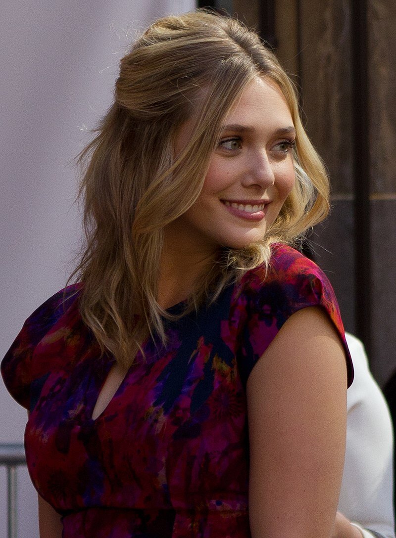 https://ru.wikipedia.org/wiki/Олсен,_Элизабет#/media/Файл:Elizabeth_Olsen1_(cropped).jpg