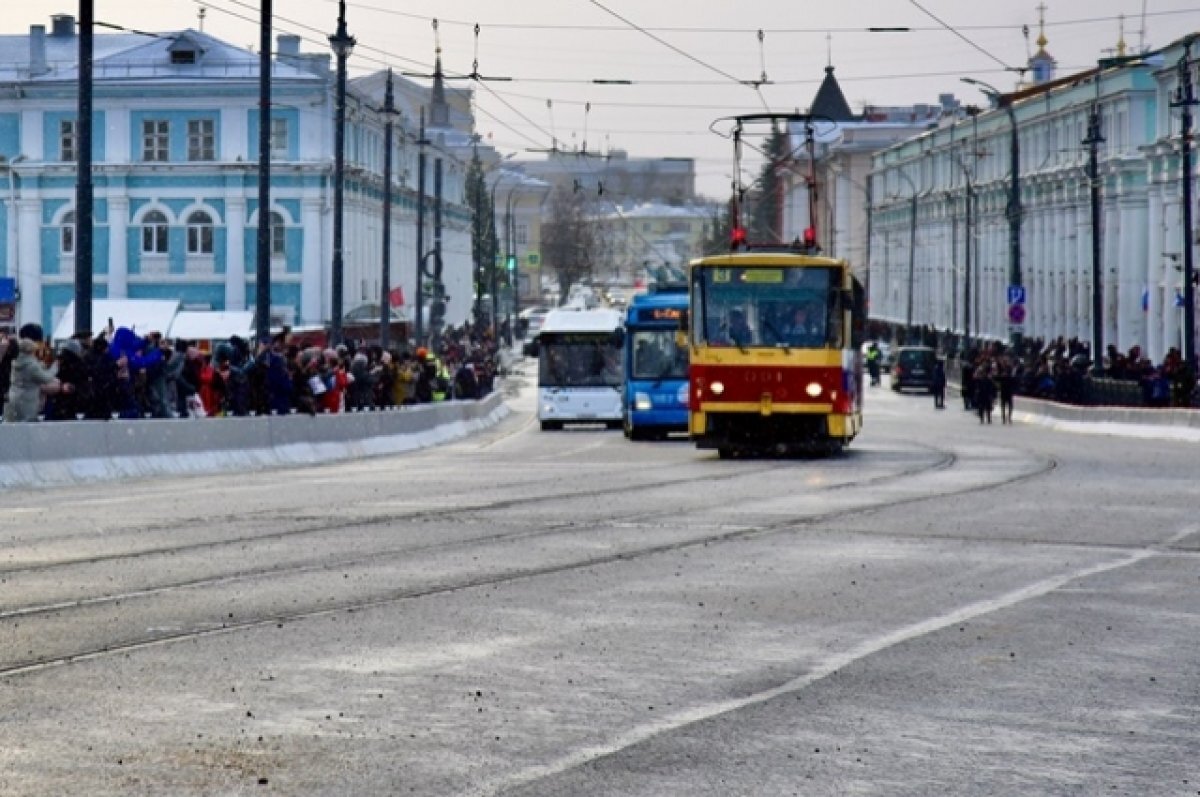    В Орле после долгого ремонта торжественно открылся Красный мост