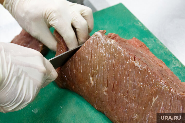    Баранину вернули в республику из-за отсутствия документов и запрета на ввоз сырого мяса