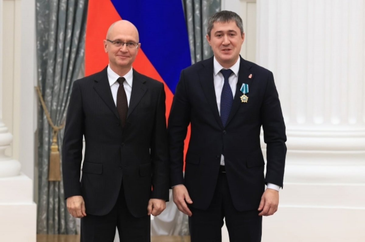    Сергей Кириенко вручил губернатору Пермского края Махонину Орден Дружбы