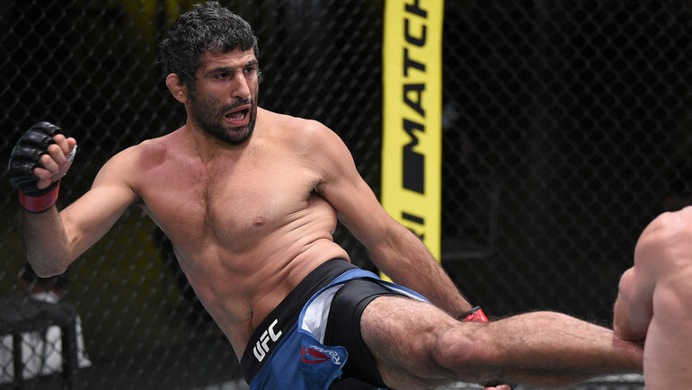    Бенеил Дариуш.