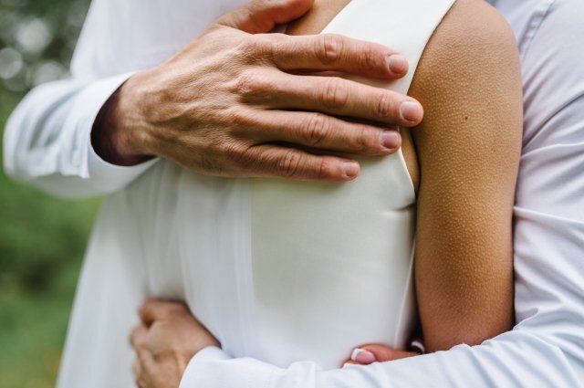    Почему тело покрывается гусиной кожей и волосы встают дыбом?